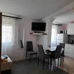 Ninske Vodice Appartement *