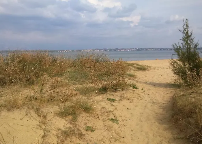 Ninske Vodice 公寓